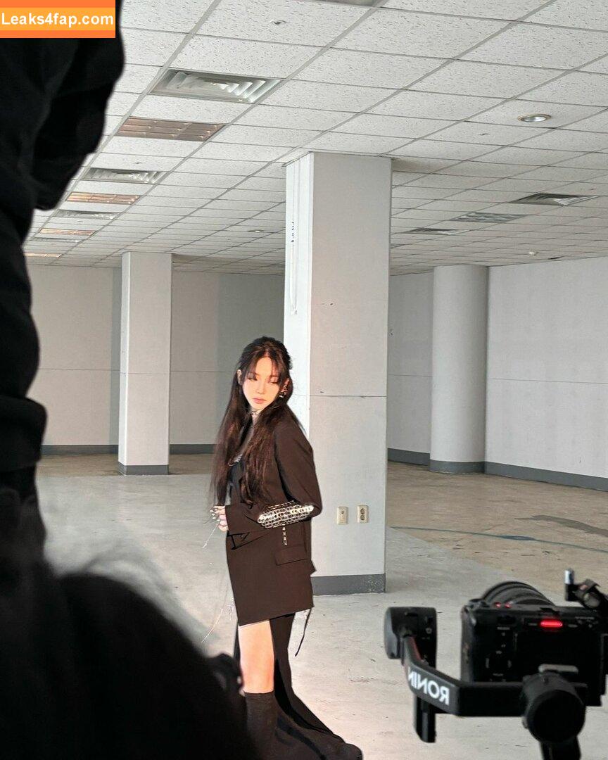 WomenK-pop /  leaked photo photo #2254