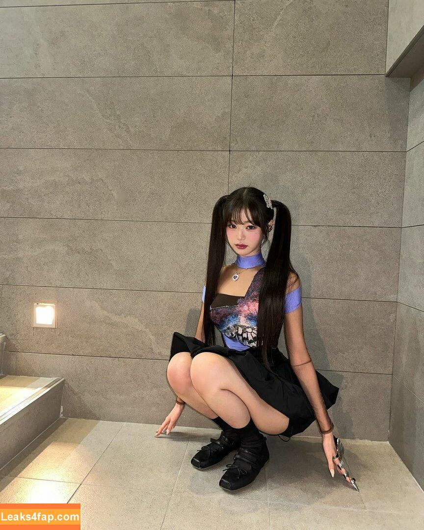 WomenK-pop /  leaked photo photo #2261