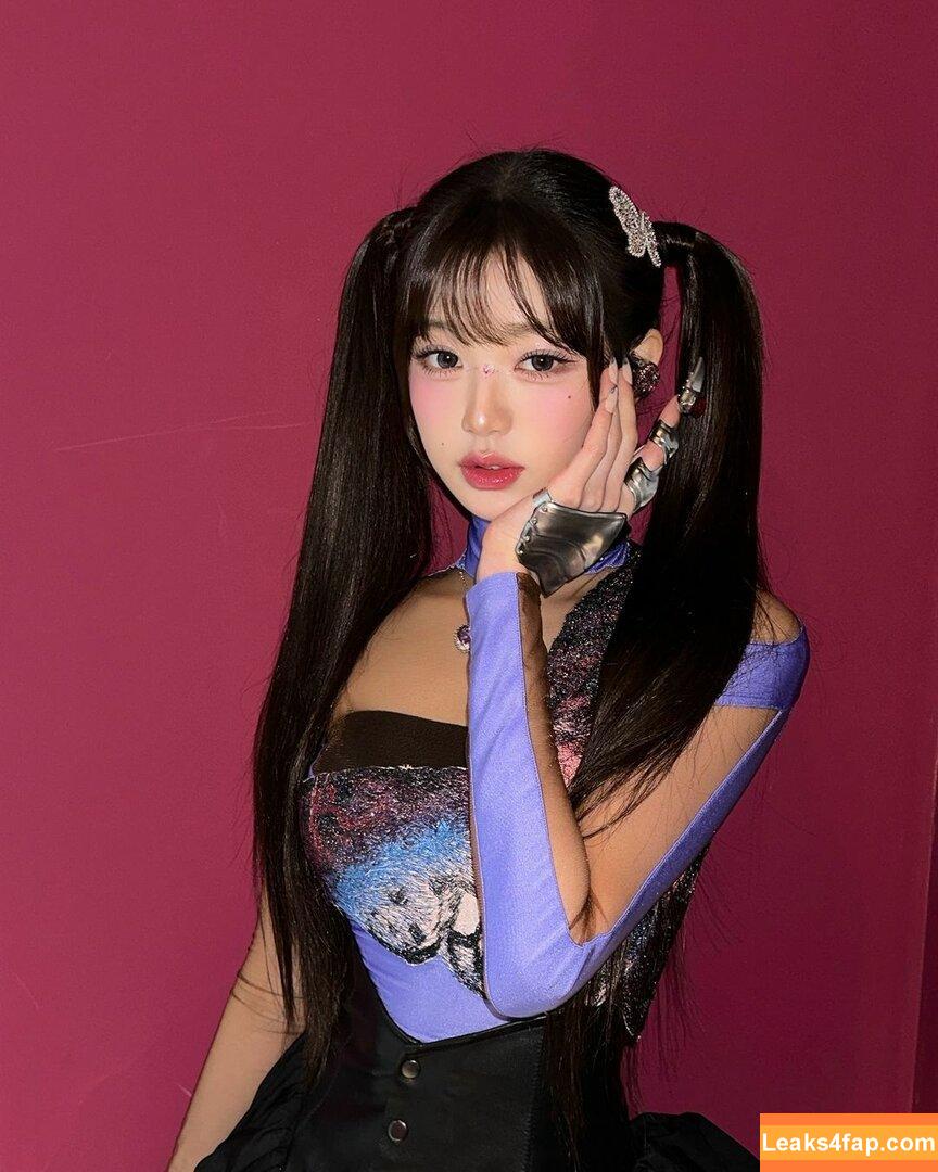 WomenK-pop /  leaked photo photo #2269