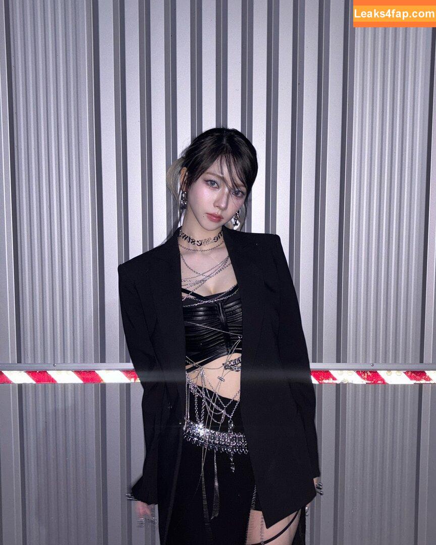 WomenK-pop /  leaked photo photo #2304