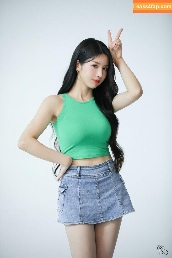 WomenK-pop /  leaked photo photo #2329