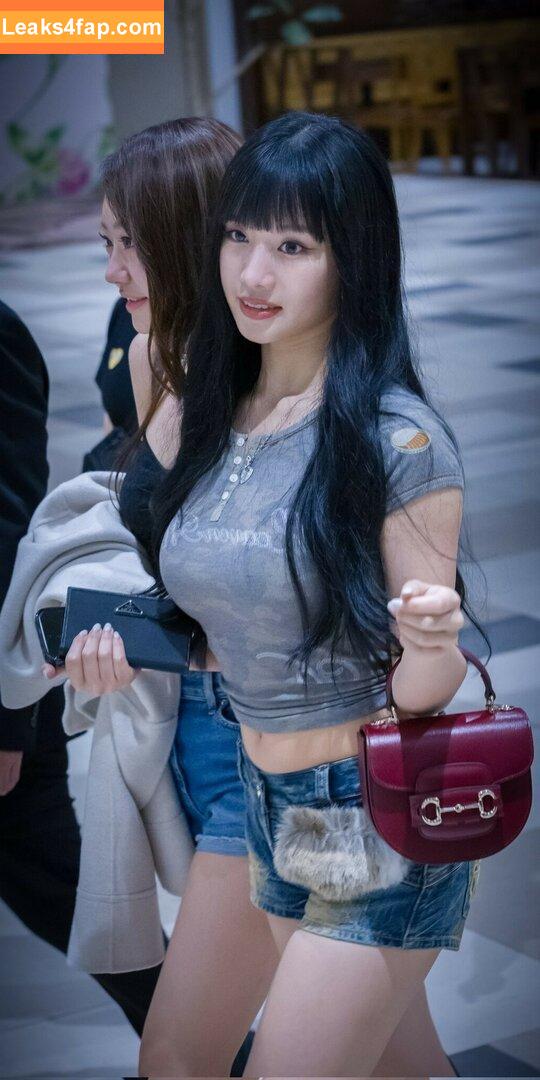 WomenK-pop /  leaked photo photo #2365