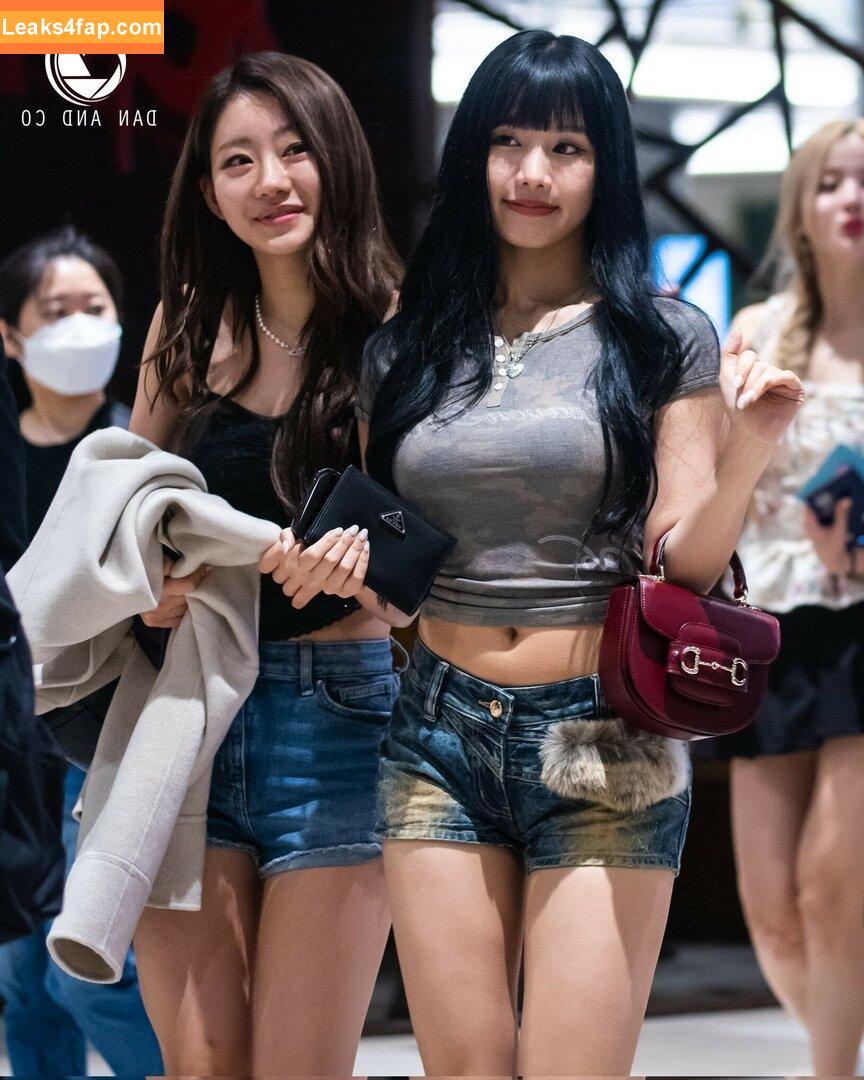WomenK-pop /  leaked photo photo #2368