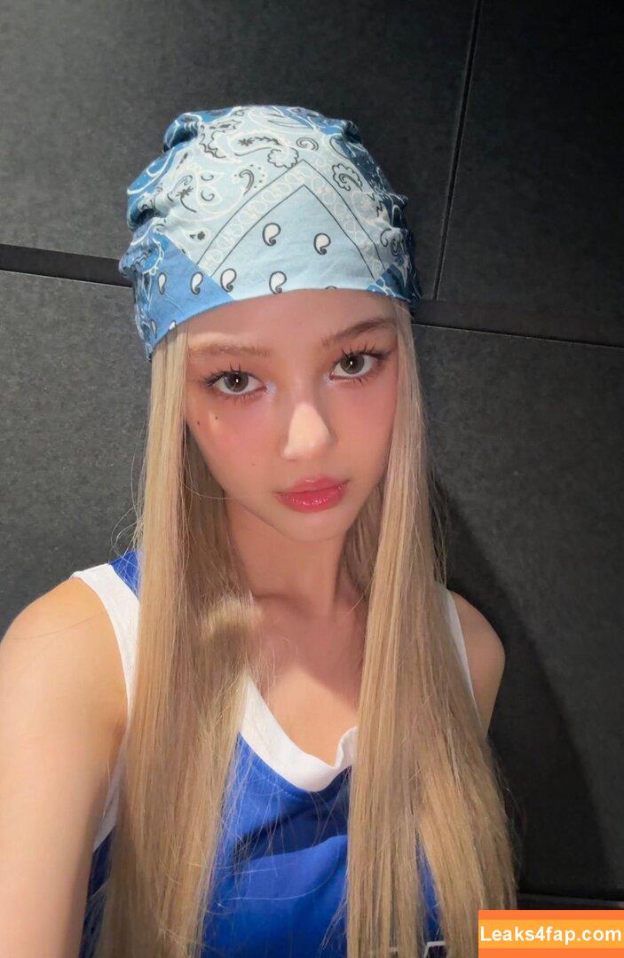 WomenK-pop /  leaked photo photo #2405