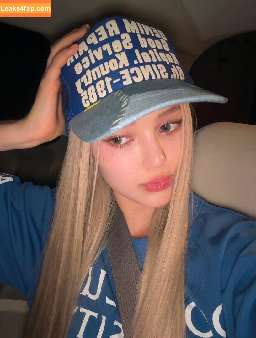 WomenK-pop /  leaked photo photo #2406