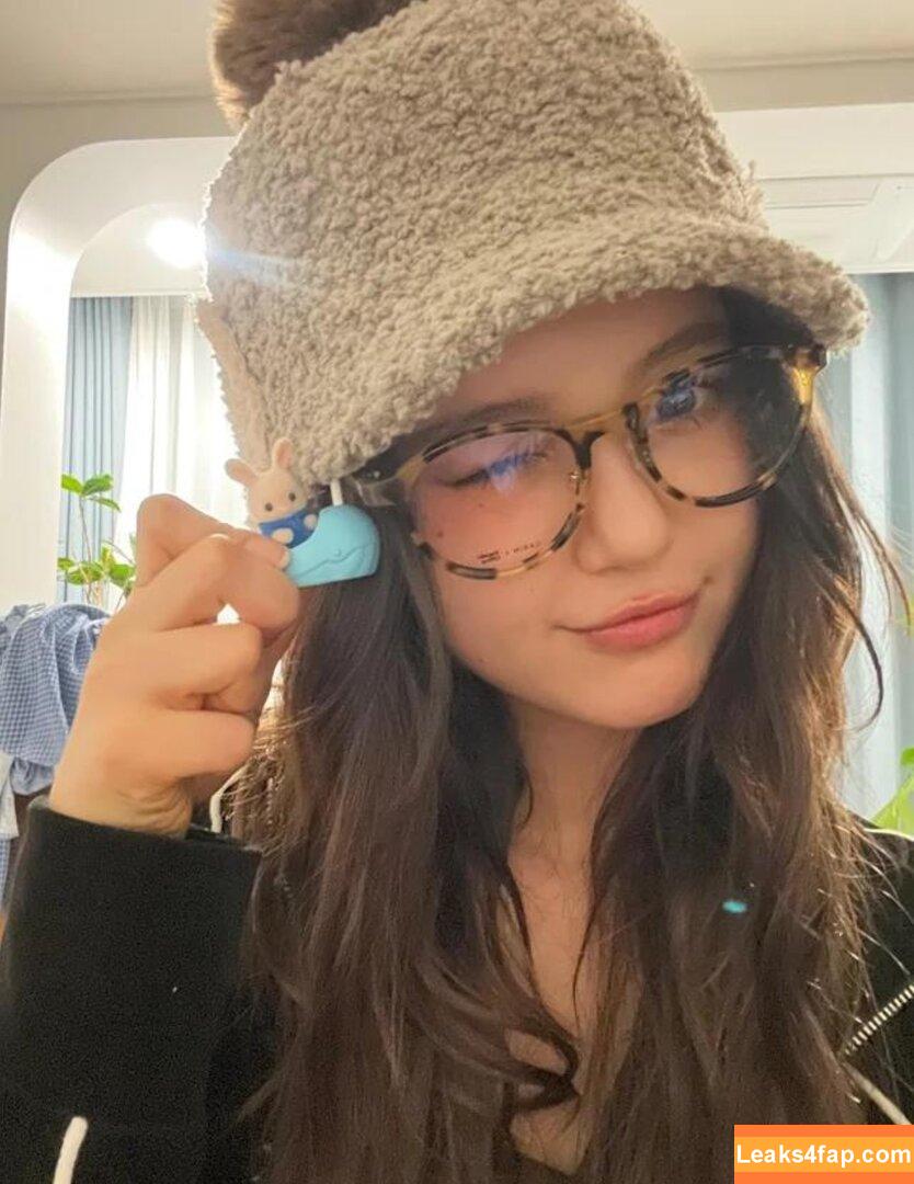 WomenK-pop /  leaked photo photo #2410