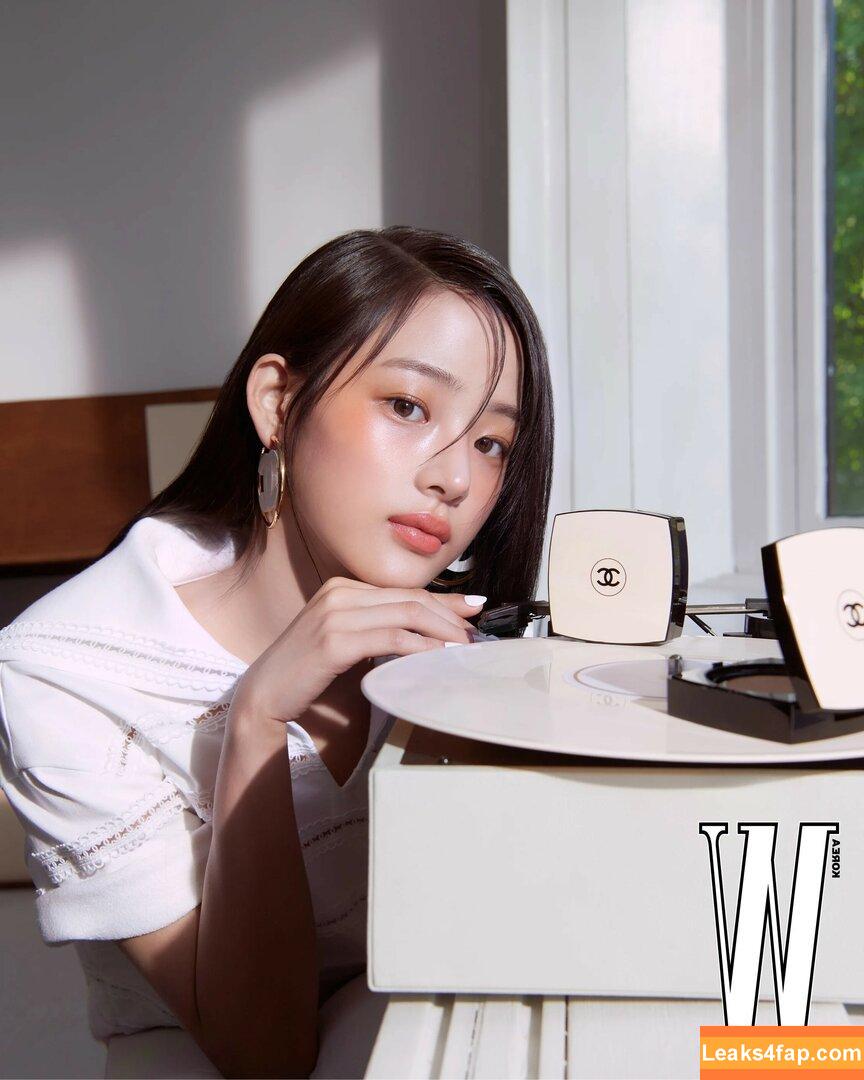 WomenK-pop /  leaked photo photo #2417