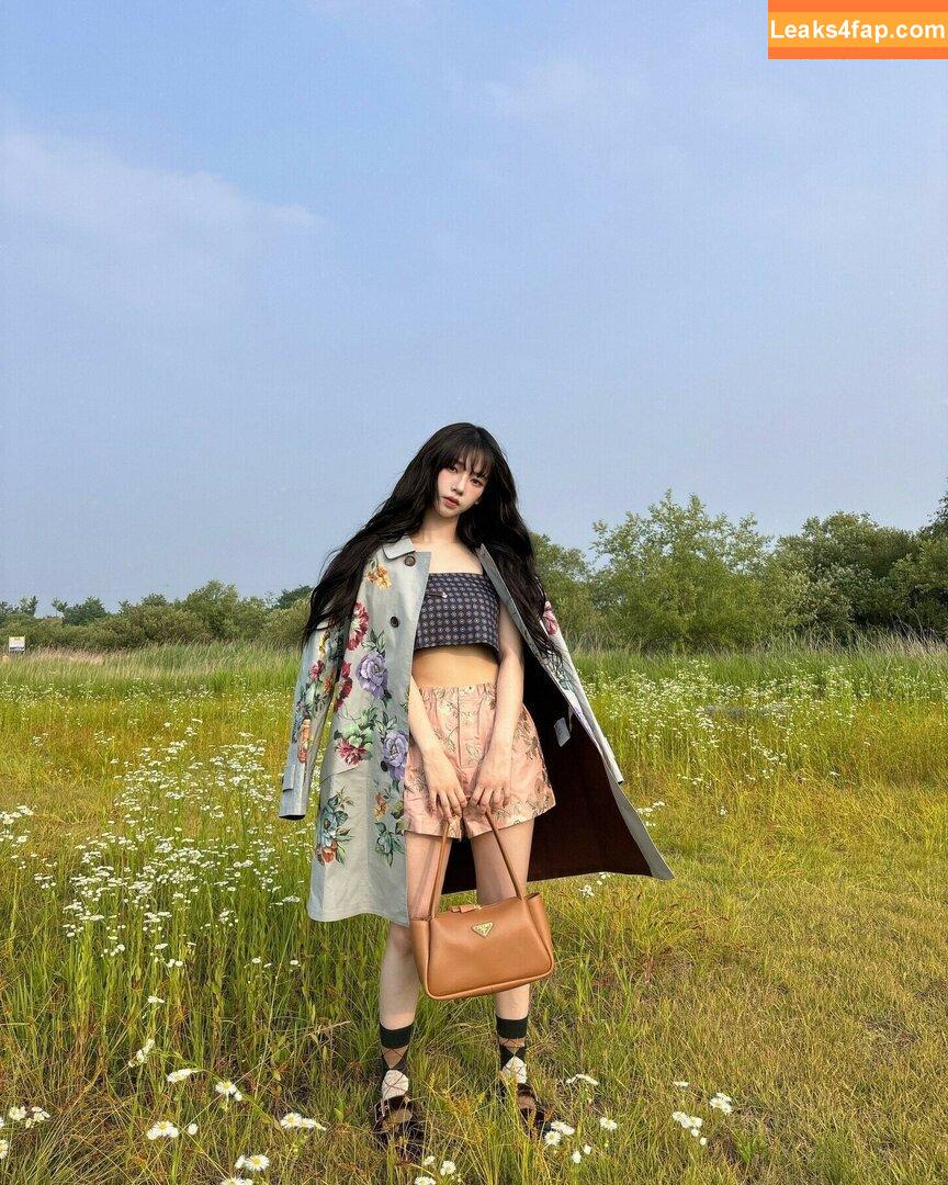 WomenK-pop /  leaked photo photo #2443