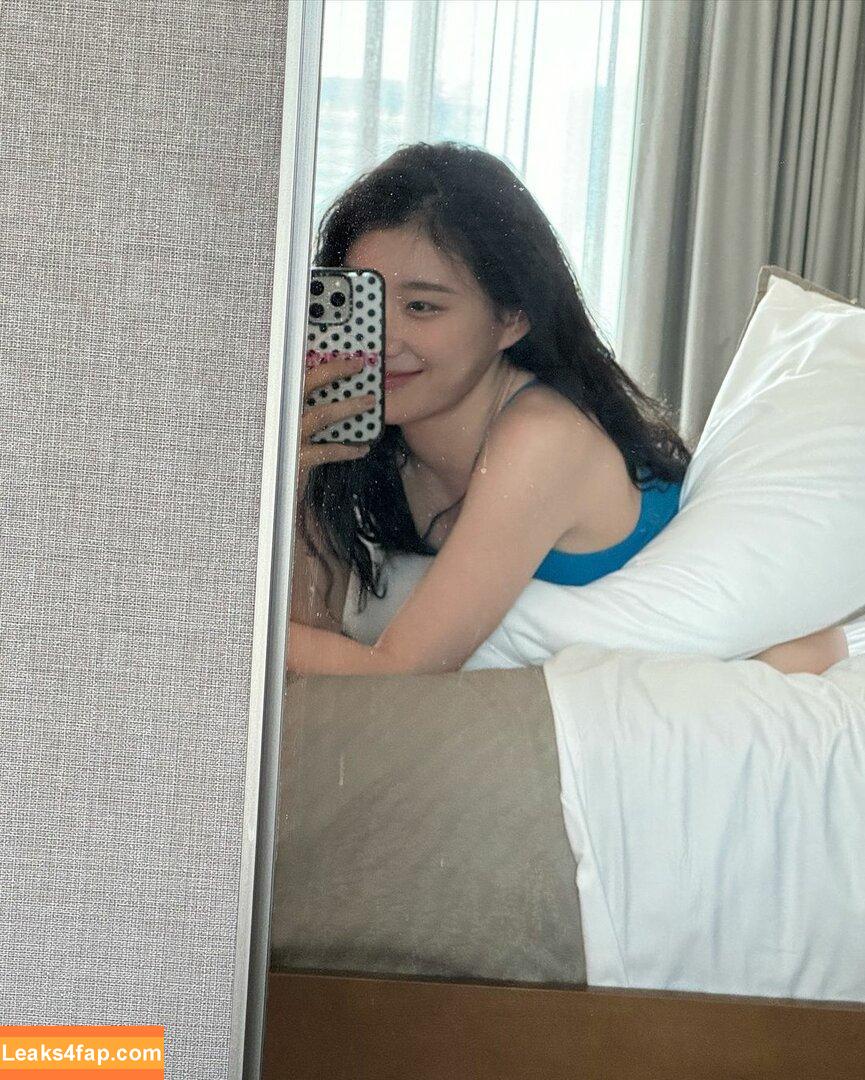 WomenK-pop /  leaked photo photo #2449