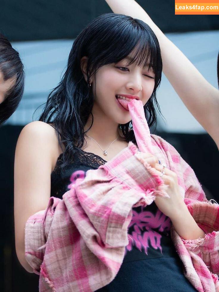 WomenK-pop /  leaked photo photo #2497