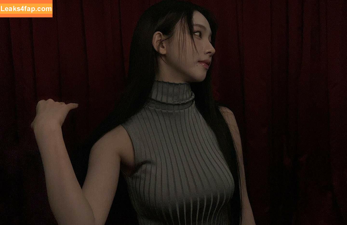 WomenK-pop /  leaked photo photo #2513