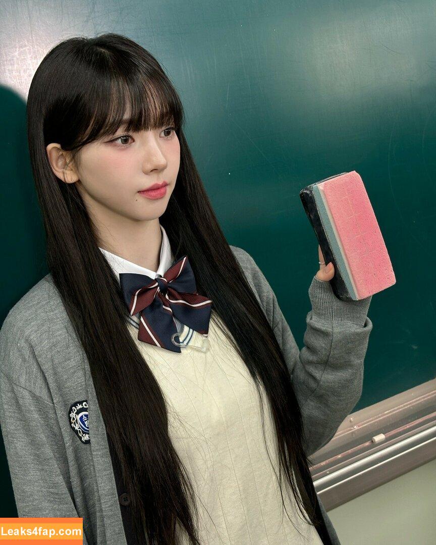 WomenK-pop /  leaked photo photo #2526