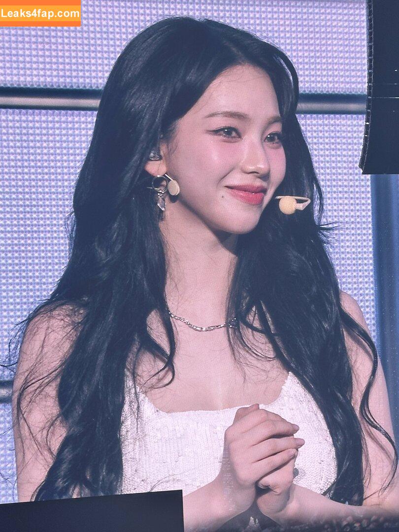 WomenK-pop /  leaked photo photo #2534