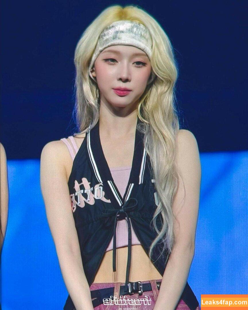 WomenK-pop /  leaked photo photo #2538