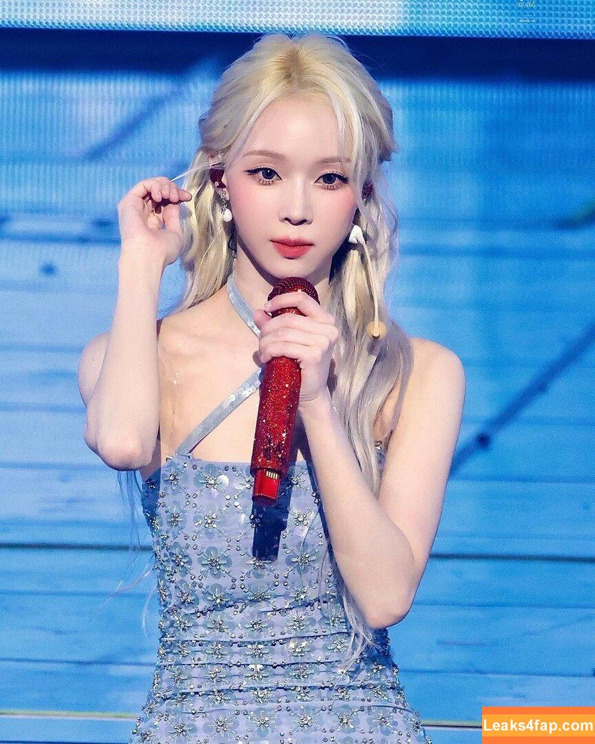 WomenK-pop /  leaked photo photo #2540