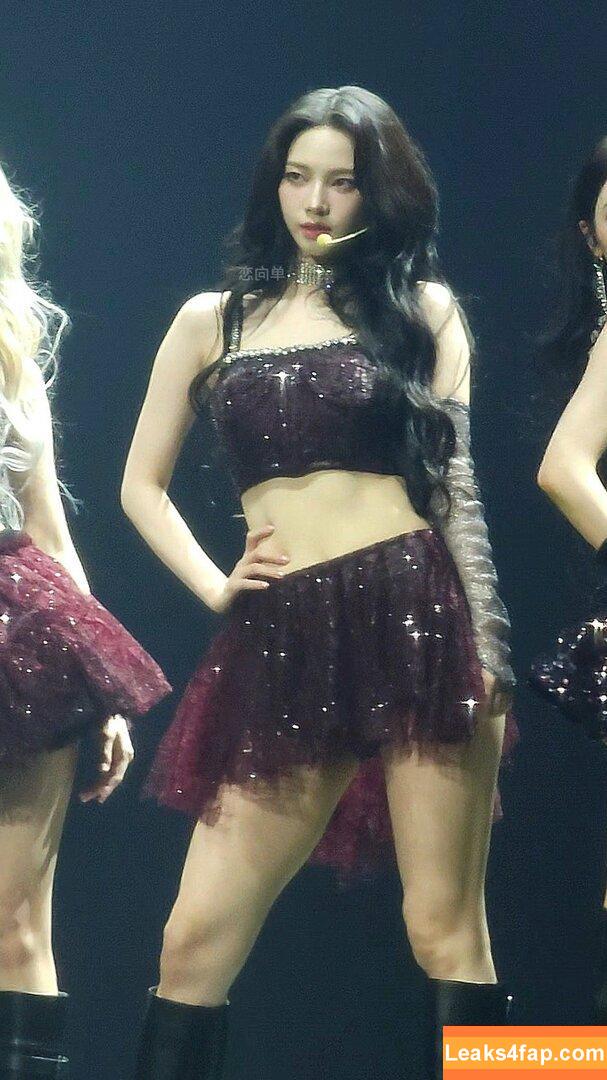 WomenK-pop /  leaked photo photo #2542