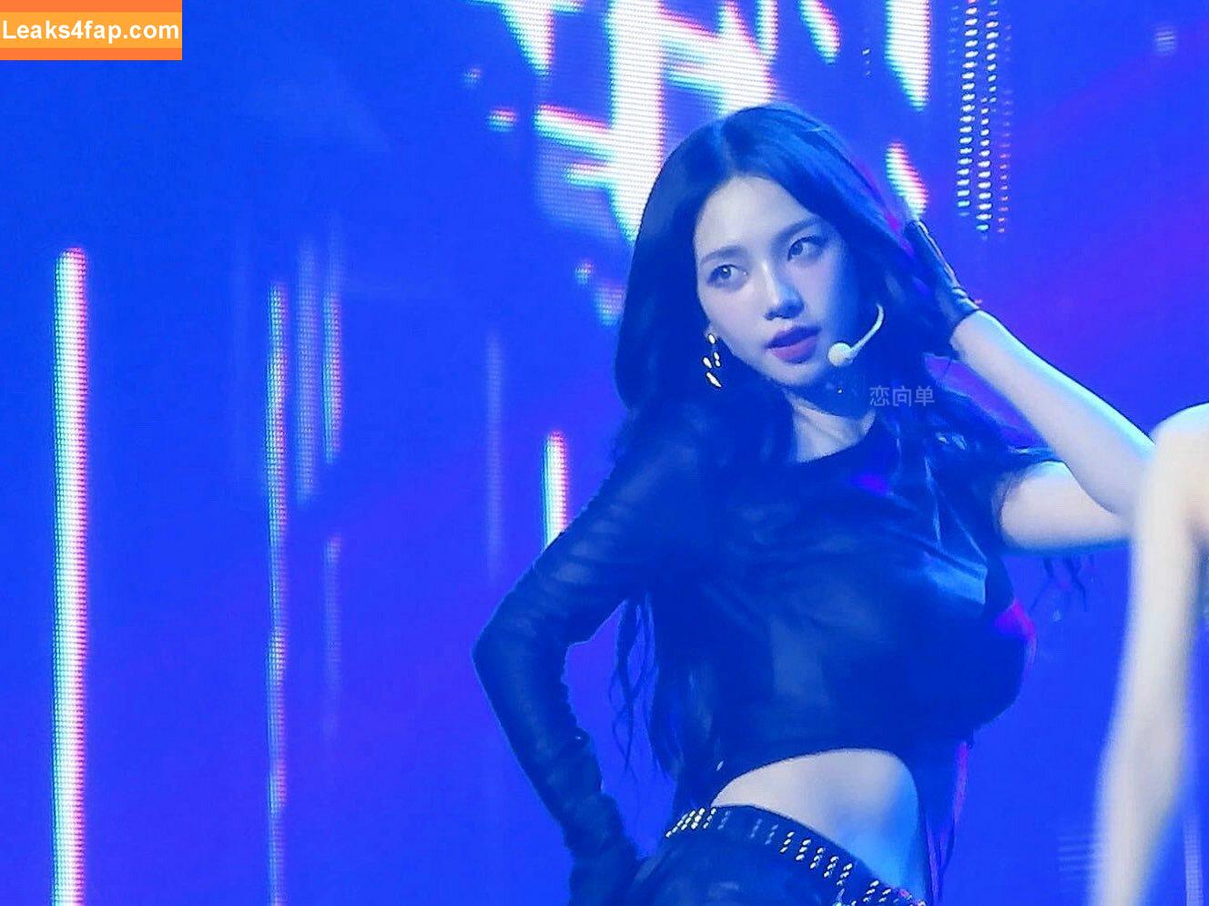 WomenK-pop /  leaked photo photo #2551