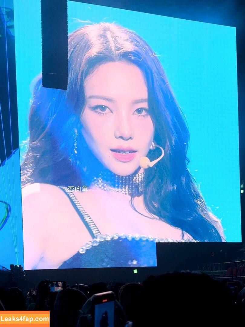 WomenK-pop /  leaked photo photo #2553