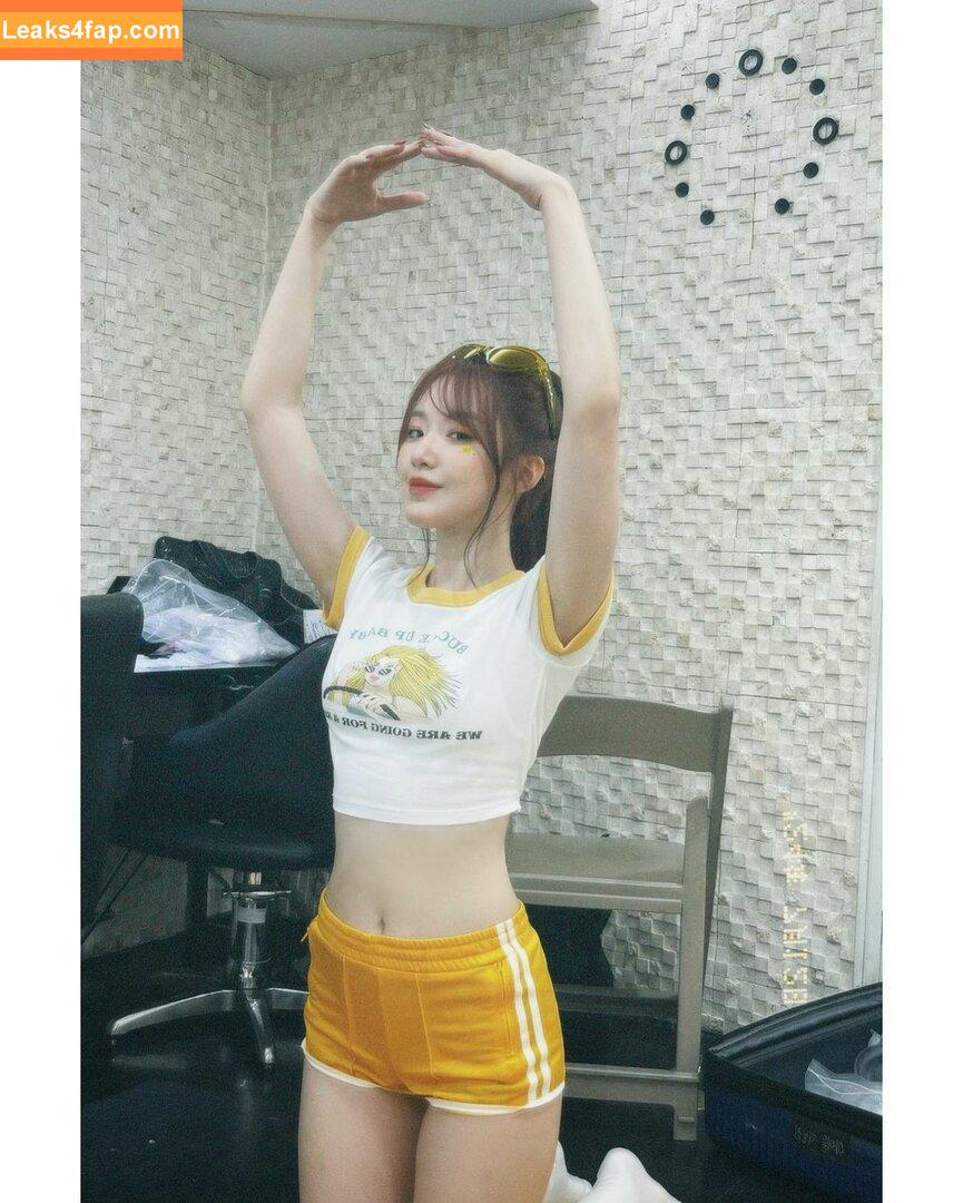 WomenK-pop /  leaked photo photo #2562