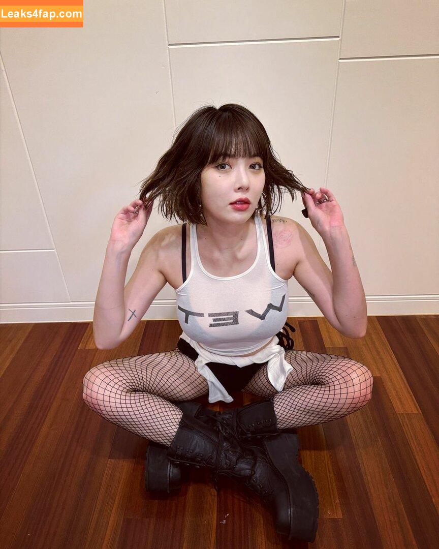 WomenK-pop /  leaked photo photo #2574