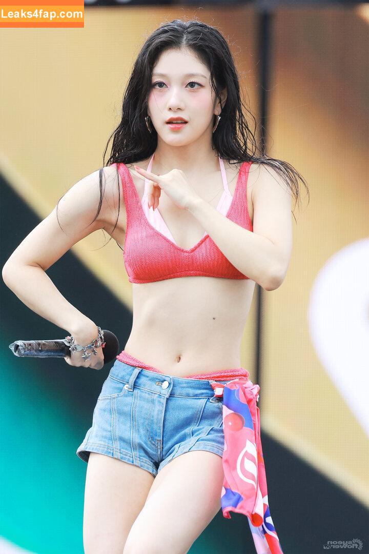 WomenK-pop /  leaked photo photo #2580