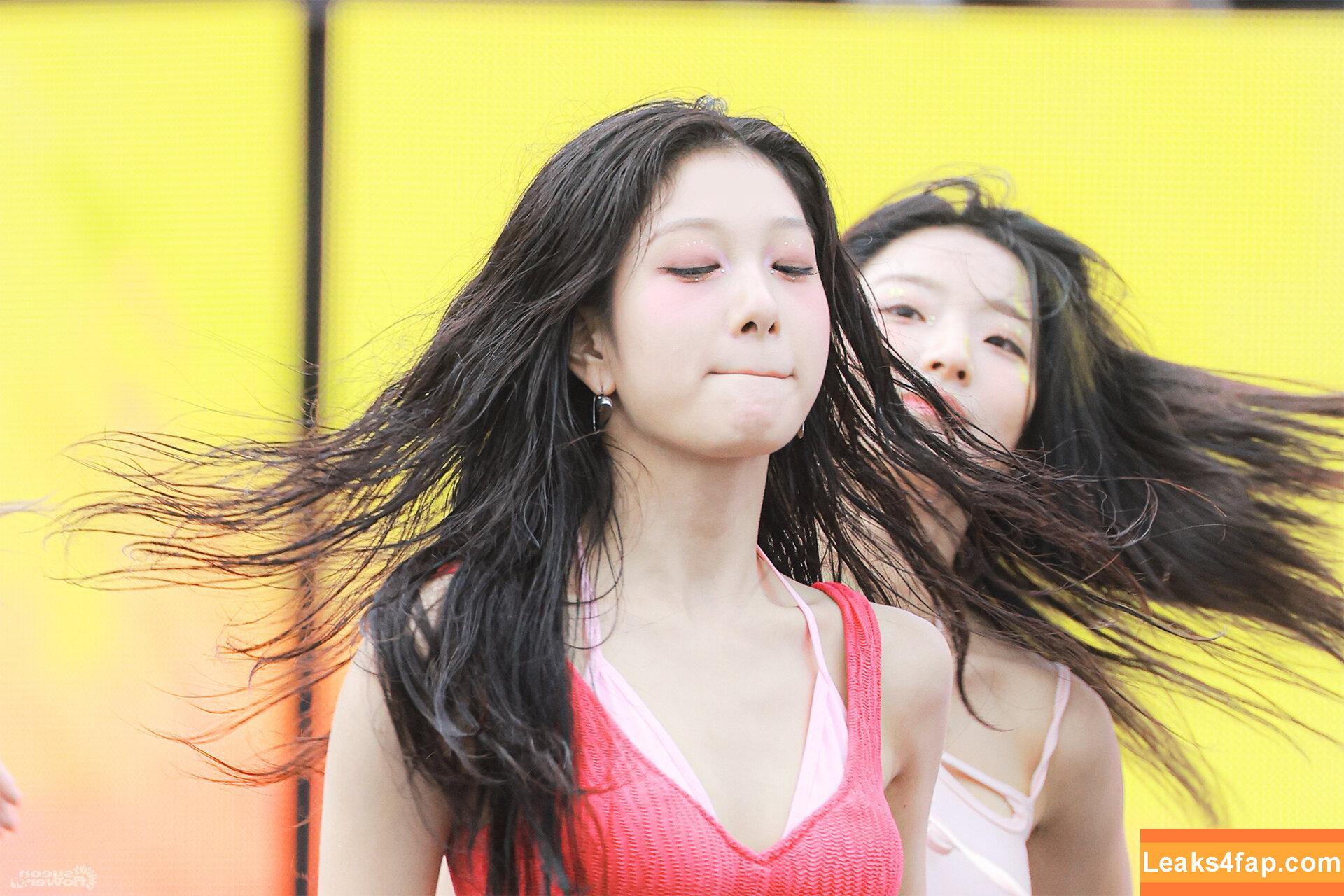 WomenK-pop /  leaked photo photo #2581