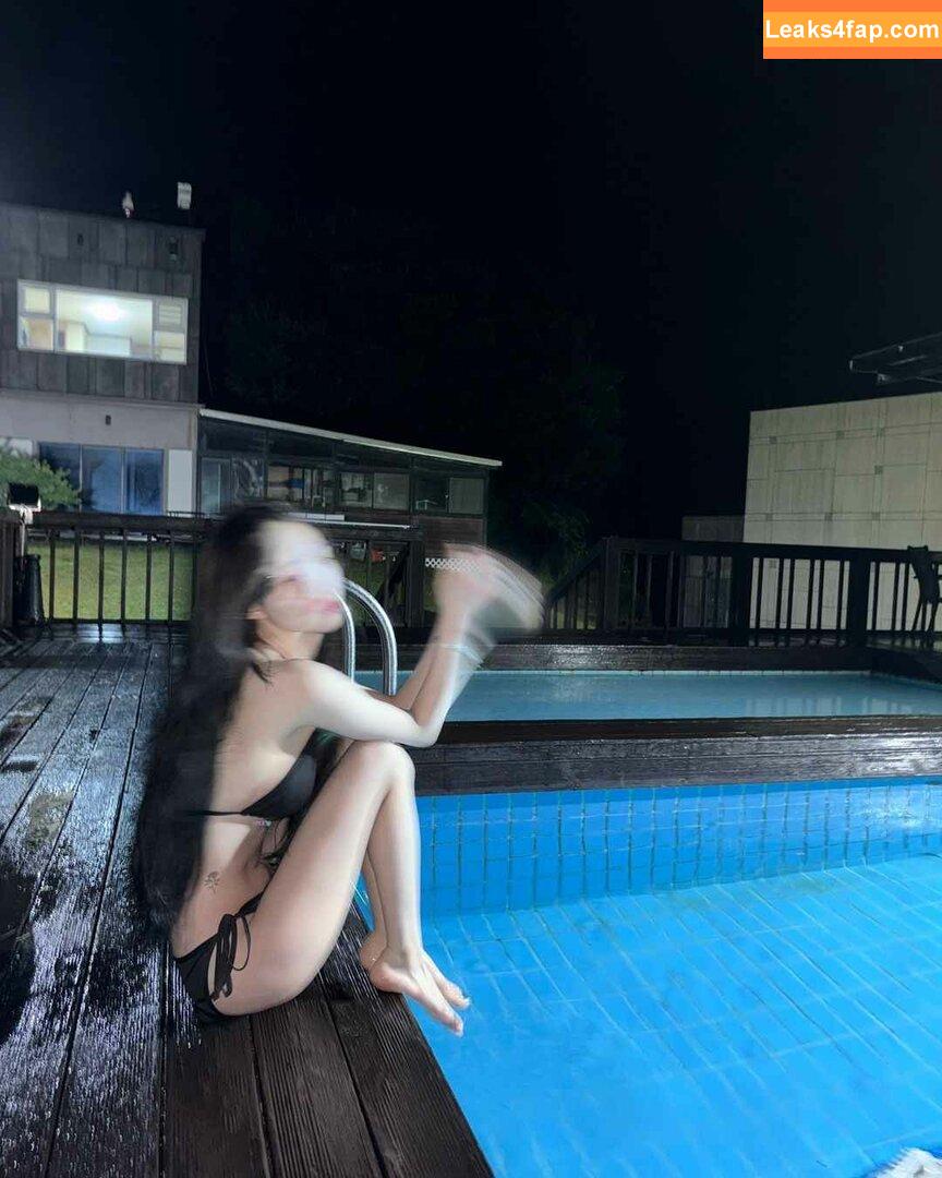 WomenK-pop /  leaked photo photo #2624