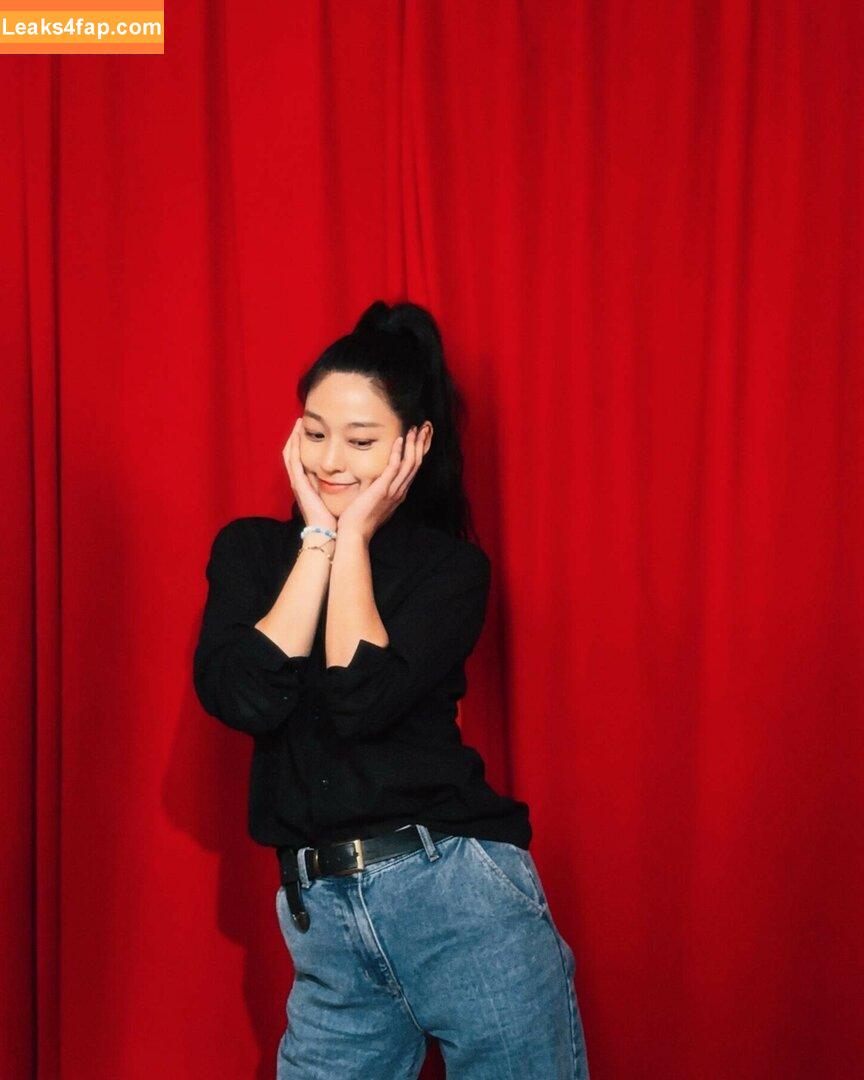 WomenK-pop /  leaked photo photo #2650