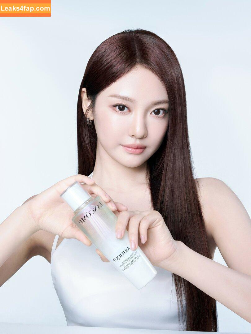 WomenK-pop /  leaked photo photo #2664