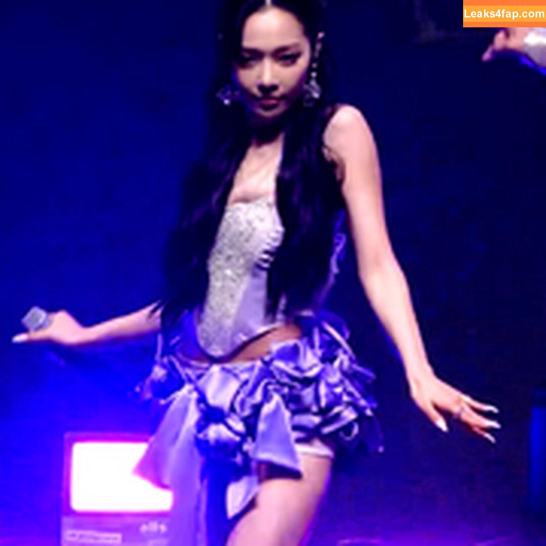 WomenK-pop /  leaked photo photo #2720