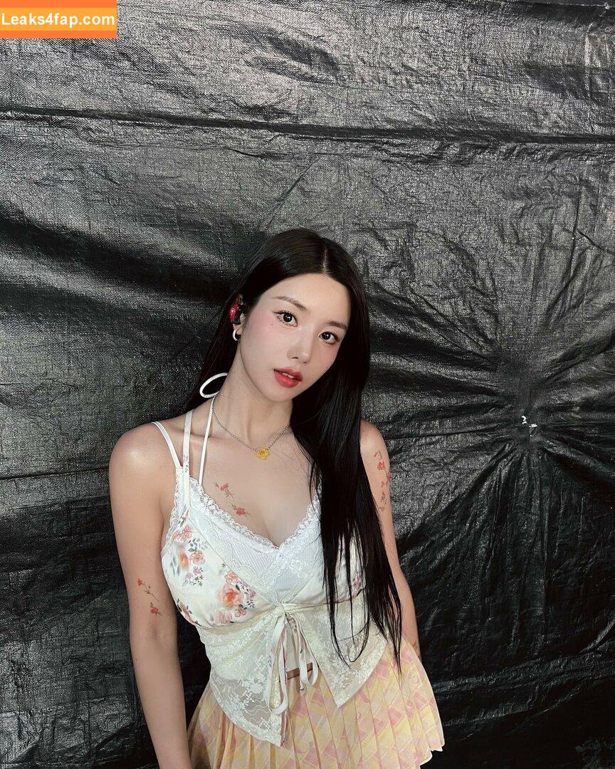 WomenK-pop /  leaked photo photo #2728