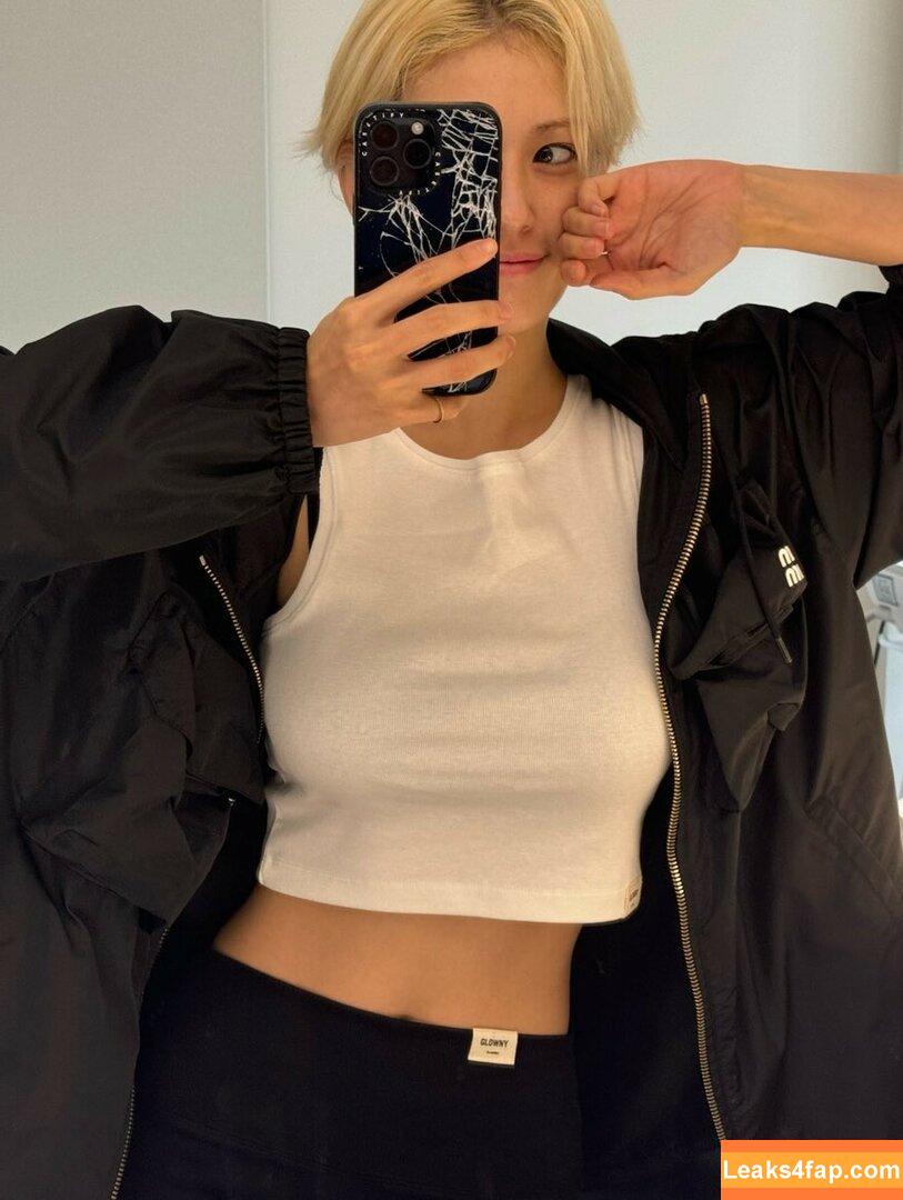 WomenK-pop /  leaked photo photo #2736