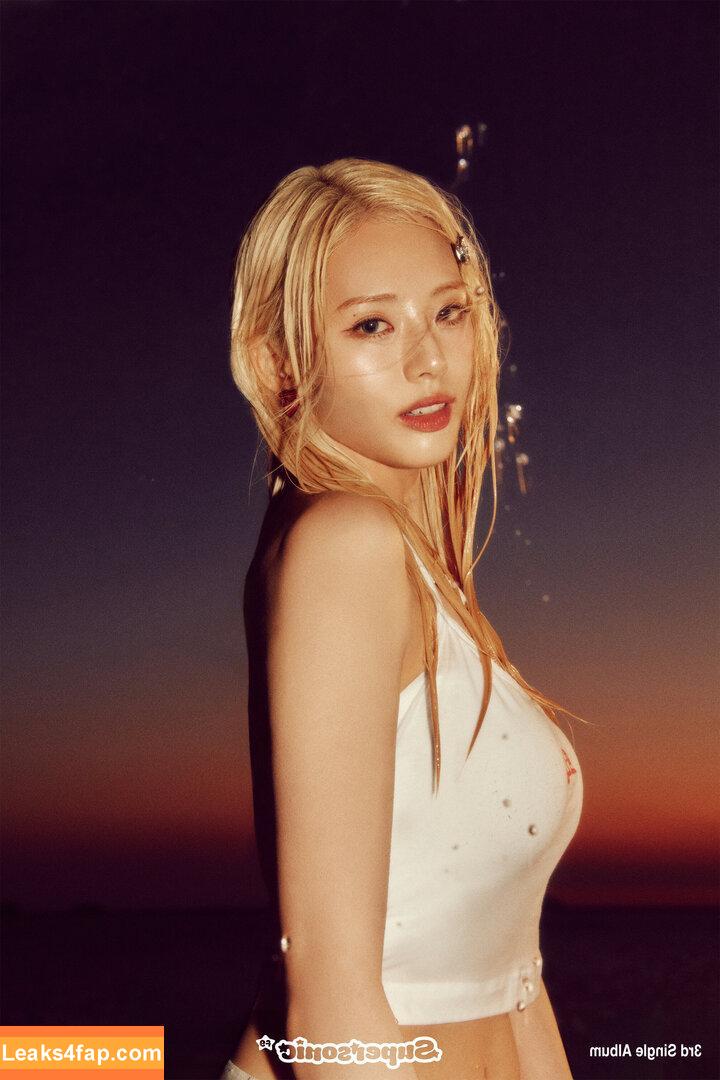 WomenK-pop /  leaked photo photo #2756