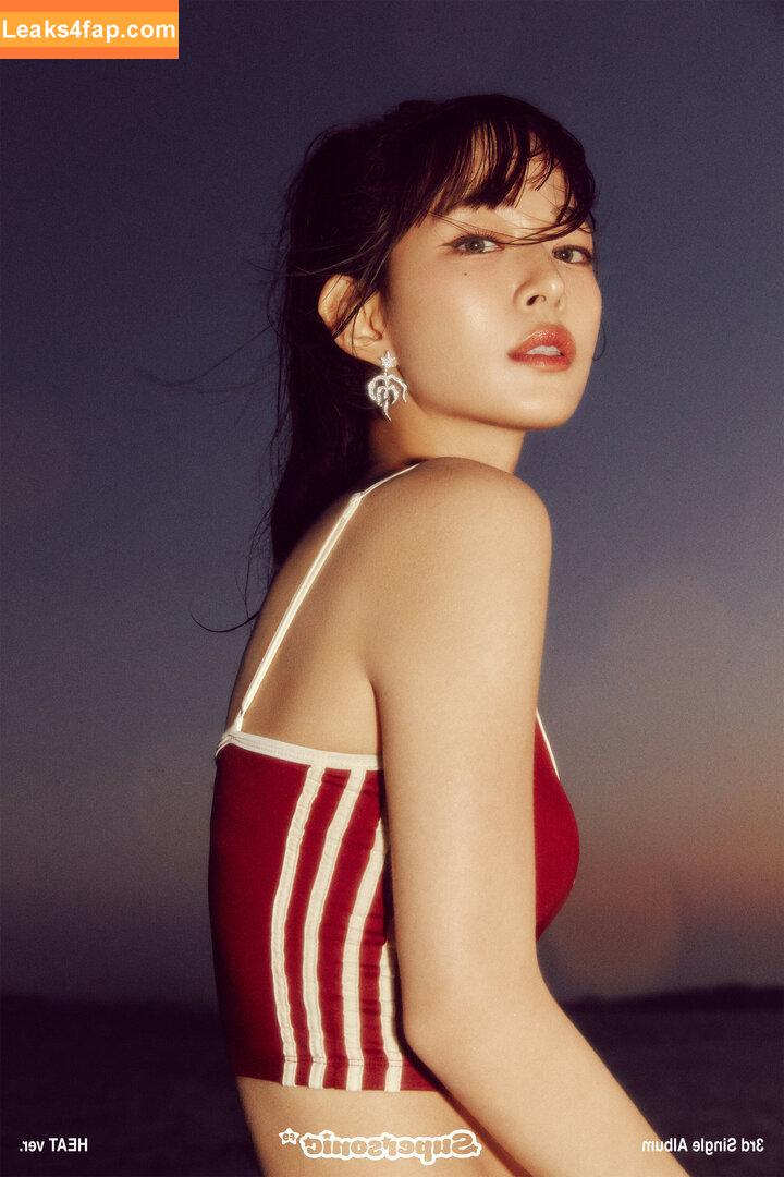 WomenK-pop /  leaked photo photo #2760