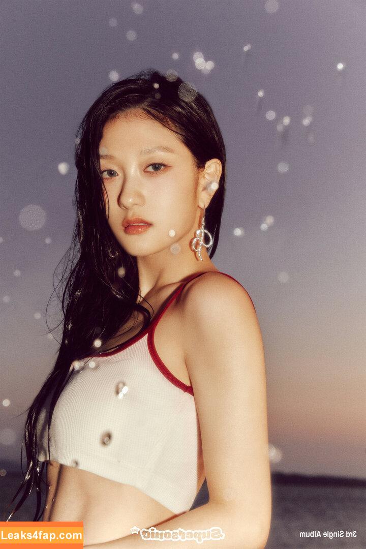 WomenK-pop /  leaked photo photo #2762