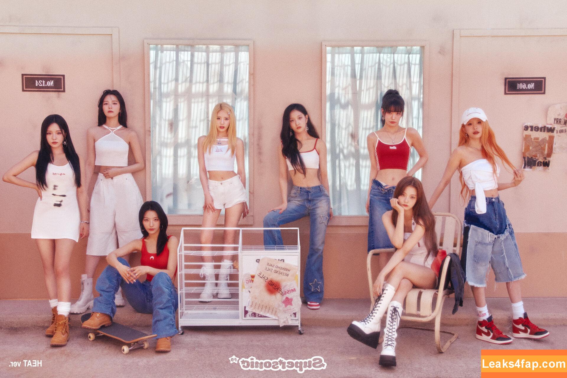 WomenK-pop /  leaked photo photo #2764