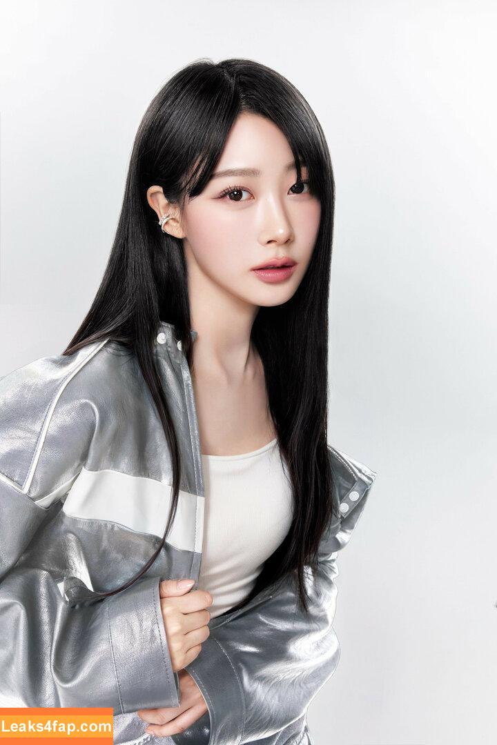 WomenK-pop /  leaked photo photo #2773