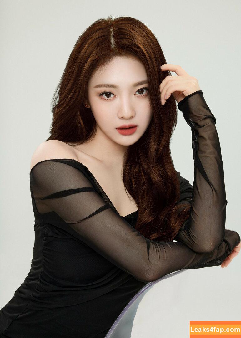 WomenK-pop /  leaked photo photo #2775