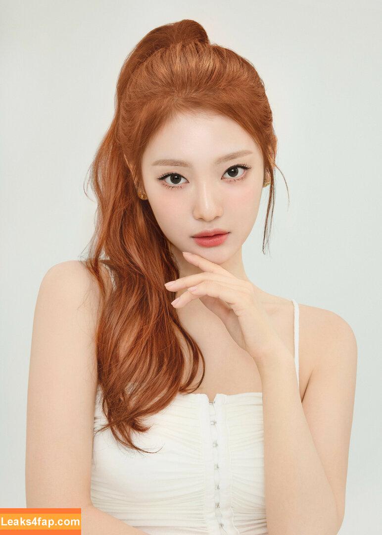 WomenK-pop /  leaked photo photo #2776