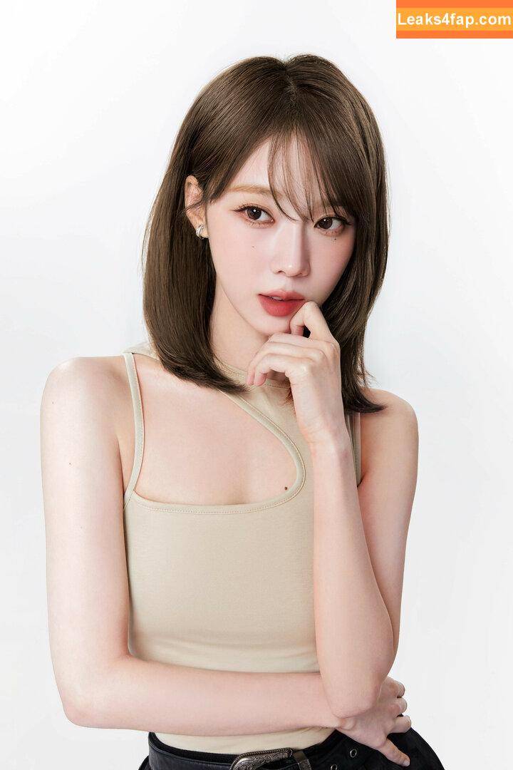 WomenK-pop /  leaked photo photo #2786