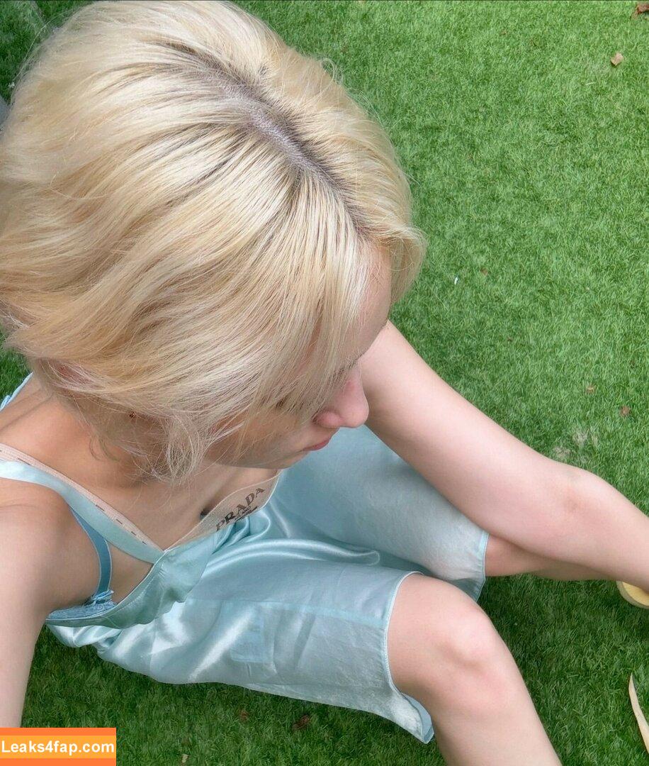 WomenK-pop /  leaked photo photo #2791