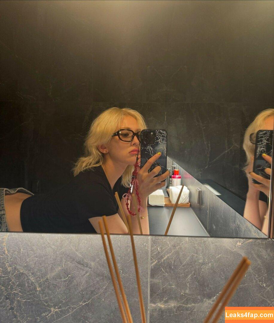 WomenK-pop /  leaked photo photo #2794