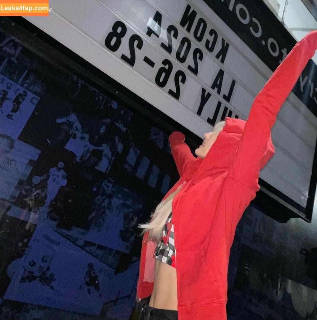 WomenK-pop /  leaked photo photo #2801