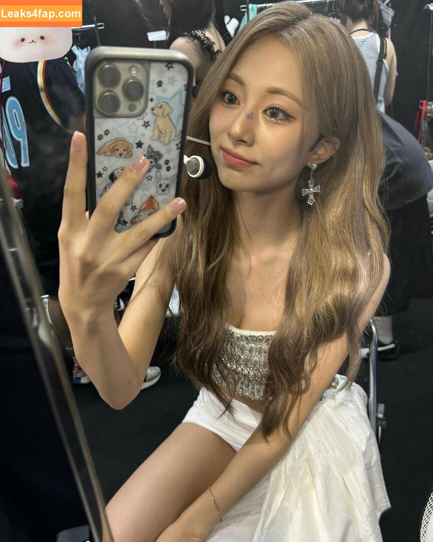 WomenK-pop /  leaked photo photo #2808