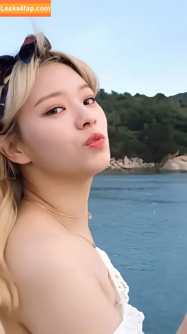 WomenK-pop /  leaked photo photo #2813