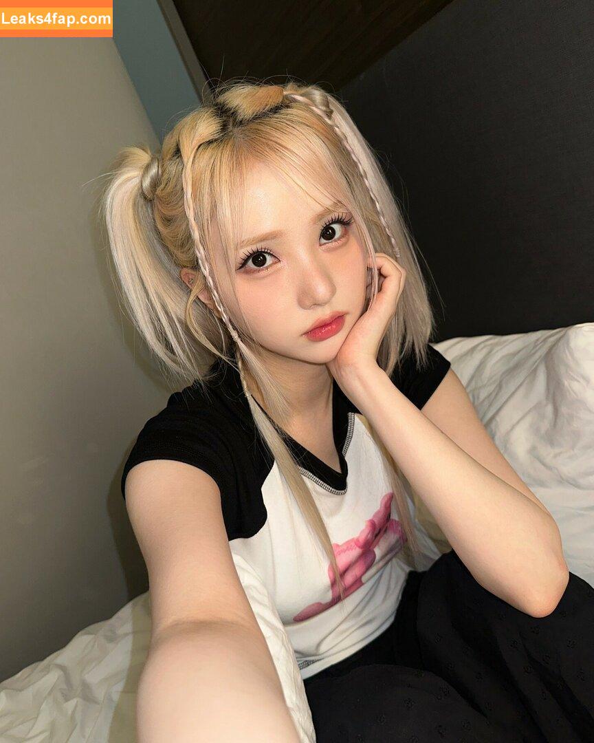 WomenK-pop /  leaked photo photo #2814