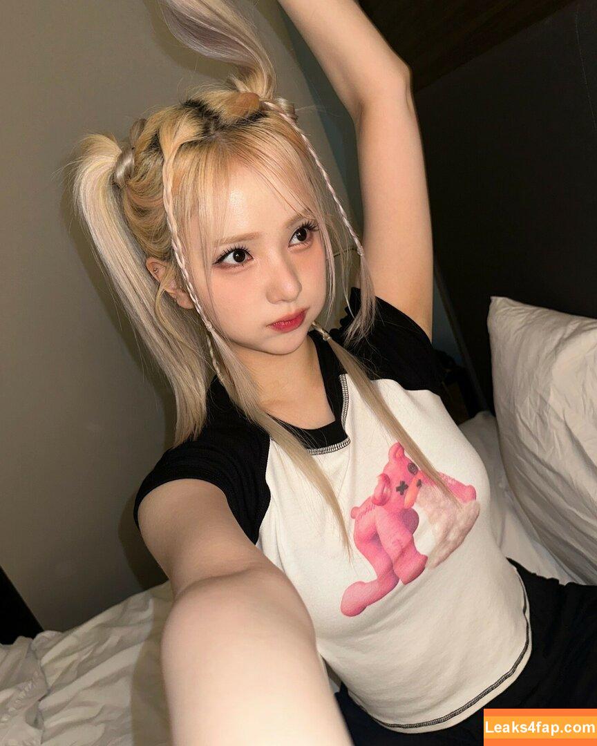 WomenK-pop /  leaked photo photo #2819