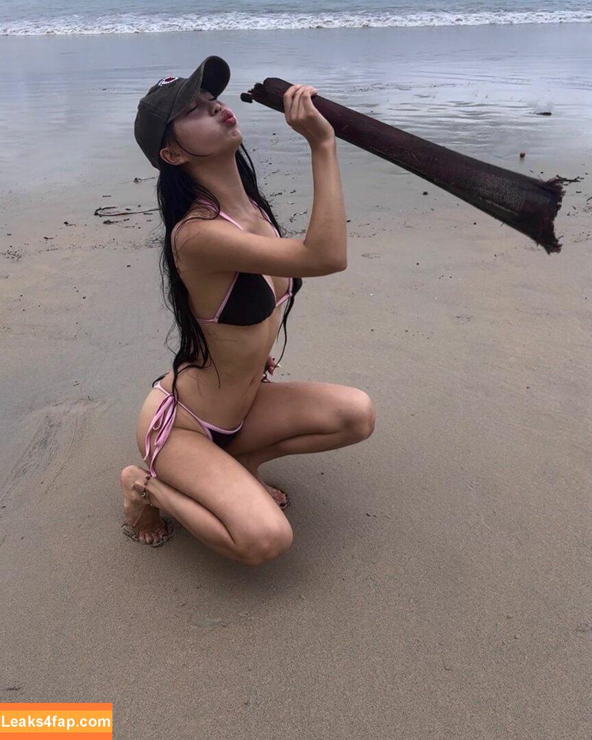 WomenK-pop /  leaked photo photo #2933