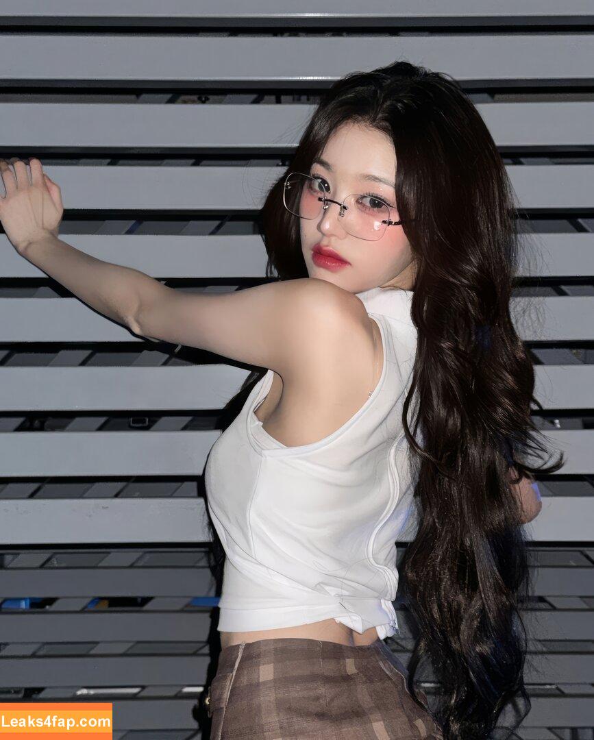 WomenK-pop /  leaked photo photo #2943
