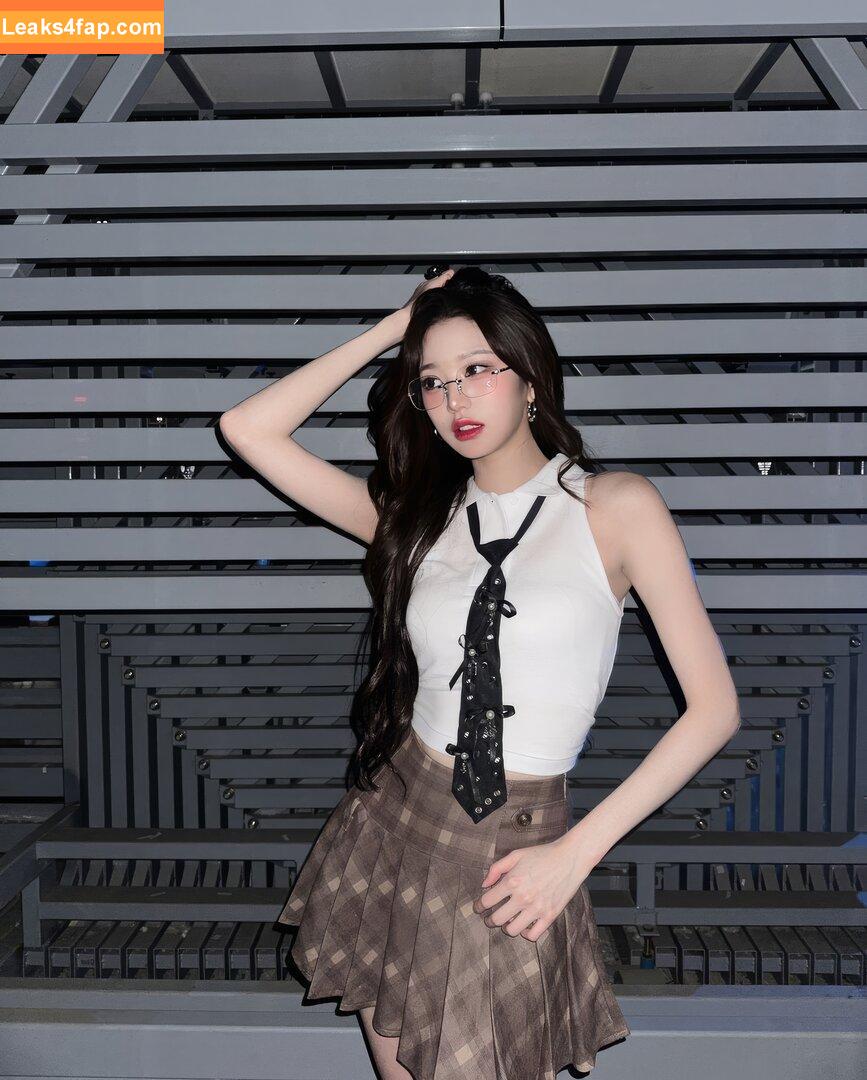 WomenK-pop /  leaked photo photo #2944